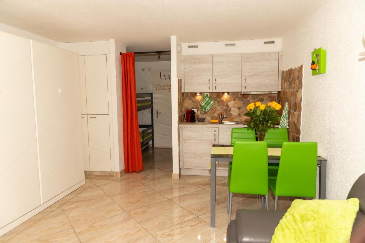 Un moment de détente inoubliable Saillon-les-Bain Extérieur photo