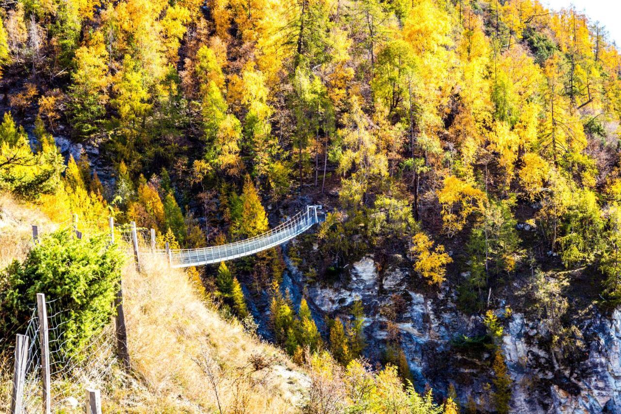 Un moment de détente inoubliable Saillon-les-Bain Extérieur photo